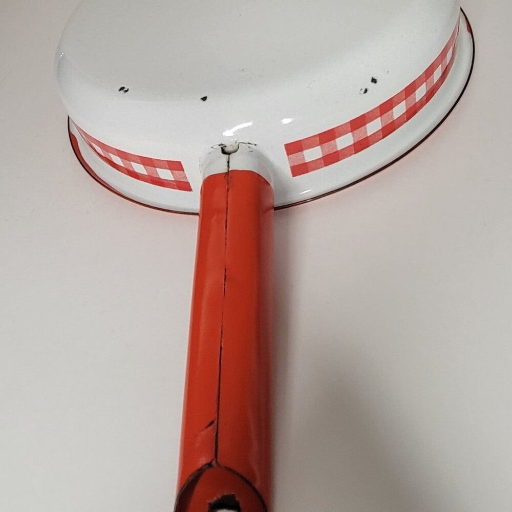 Vintage Red & white Checkered Enamelware Metal Skillet - Picture 8 of 12